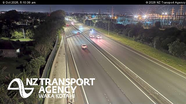 sh1-bairds-rd-overbridge-1791522642.jpg