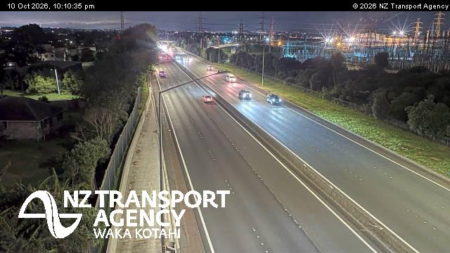 sh1-bairds-rd-overbridge-1791670251.jpg